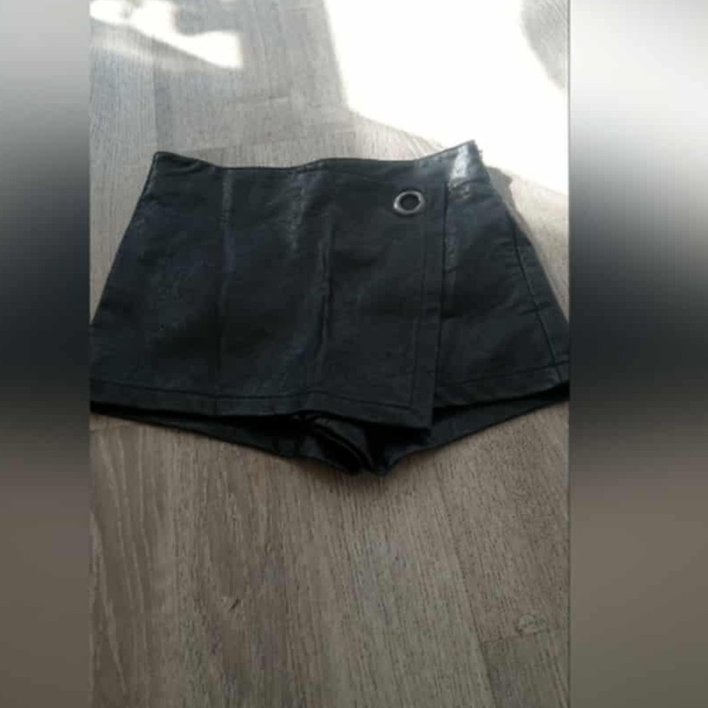 Forever 21 Black Skort with Metal Detail